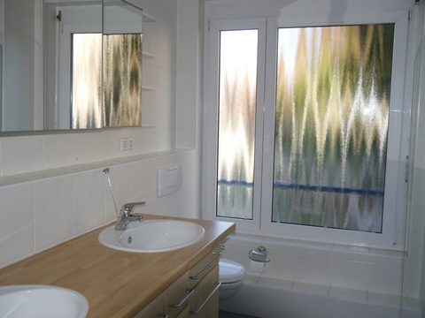 Badezimmer mit Badewanne