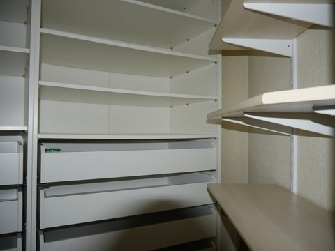 Einbauschrank/Ankleide