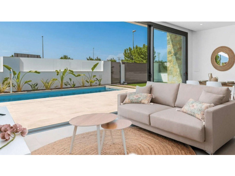 Villa kaufen in San Javier, mit Stellplatz, 374 m² Grundstück, 120 m² Wohnfläche, 4 Zimmer