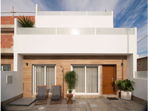 Villa kaufen in Avileses, mit Stellplatz, 118 m² Grundstück, 90 m² Wohnfläche, 4 Zimmer
