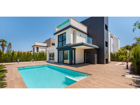 Villa kaufen in Dehesa de Campoamor, mit Garage, 250 m² Grundstück, 143 m² Wohnfläche, 5 Zimmer