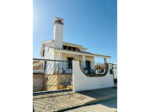 Villa kaufen in San Javier, mit Garage, 340 m² Grundstück, 246 m² Wohnfläche, 5 Zimmer