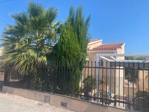 Villa kaufen in San Fulgencio, 210 m² Grundstück, 122 m² Wohnfläche, 4 Zimmer