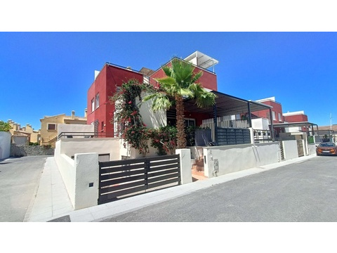 Reiheneckhaus kaufen in Algorfa, 142 m² Wohnfläche, 4 Zimmer