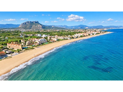 Doppelhaushälfte kaufen in Dénia, 298 m² Grundstück, 89 m² Wohnfläche, 4 Zimmer