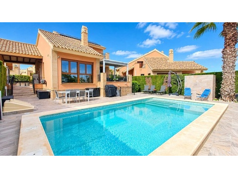 Villa kaufen in Algorfa, 353 m² Grundstück, 165 m² Wohnfläche, 4 Zimmer