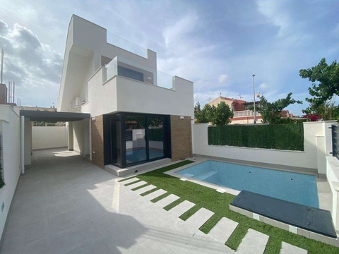 Einfamilienhaus kaufen in Los Alcázares, mit Garage, 214 m² Grundstück, 98 m² Wohnfläche, 4 Zimmer