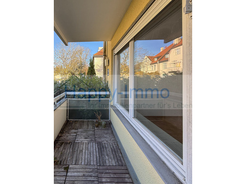 Haus kaufen in München, mit Garage, 1.122 m² Grundstück, 712 m² Wohnfläche, 15 Zimmer