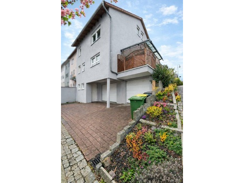 Reihenendhaus kaufen in Mühlacker, mit Garage, mit Stellplatz, 294 m² Grundstück, 170 m² Wohnfläche, 6 Zimmer