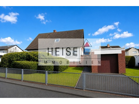 Einfamilienhaus kaufen in Höxter, mit Garage, mit Stellplatz, 722 m² Grundstück, 160 m² Wohnfläche, 5 Zimmer
