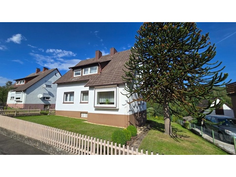 Heise Immobilien - Wohnhaus in Stadtoldendorf Lenne