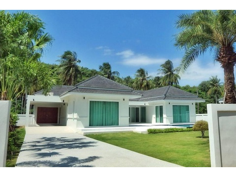 Villa kaufen, mit Stellplatz, 850 m² Grundstück, 180 m² Wohnfläche, 6 Zimmer