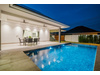Villa kaufen in Hua Hin, 1.200 m² Grundstück, 245 m² Wohnfläche, 3 Zimmer