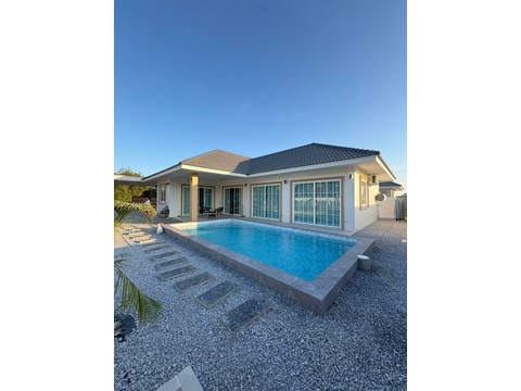 Haus kaufen in Hua Hin, mit Stellplatz, 440 m² Grundstück, 209 m² Wohnfläche, 5 Zimmer
