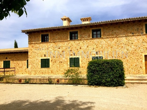 Landhaus kaufen in Establiments, 102.165 m² Grundstück, 440 m² Wohnfläche, 10 Zimmer