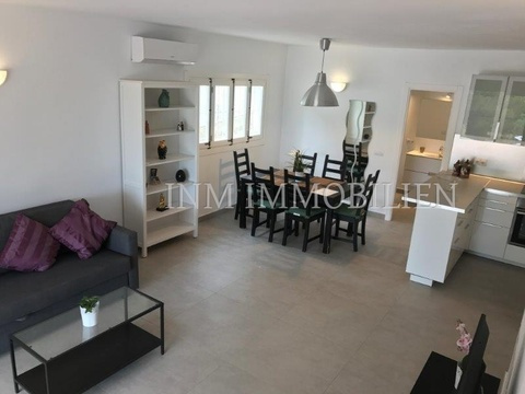 9 - comedor y entrada al baño