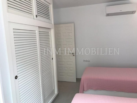 19 - dormitorio con armario