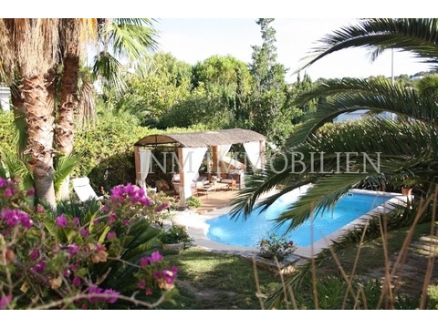 Chalet kaufen in Santa Ponsa, 952 m² Grundstück, 250 m² Wohnfläche, 5 Zimmer