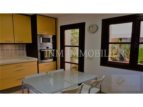 INM1532 - Santa Eugenia (2)