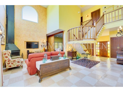 INM 1580_Chalet 2