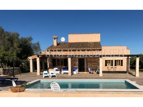Landhaus kaufen in Sineu, 7.000 m² Grundstück, 150 m² Wohnfläche, 4 Zimmer