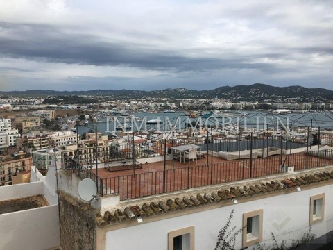 INM1761 - Stadthaus Dalt Vila (2)