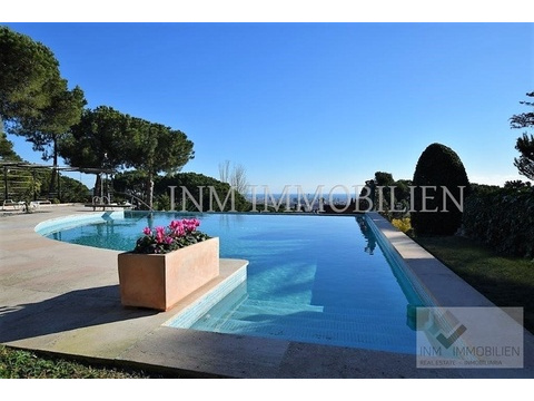 Villa kaufen in Barcelona, 2.781 m² Grundstück, 1.110,86 m² Wohnfläche, 18 Zimmer