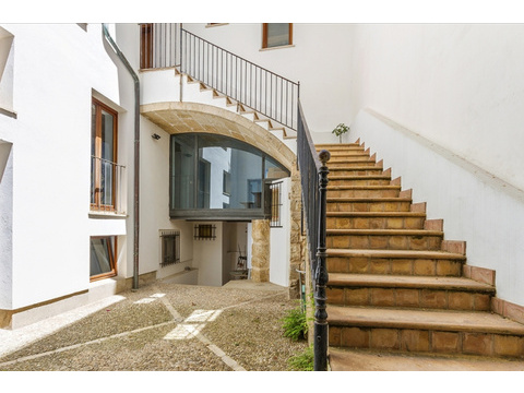 Etagenwohnung kaufen in Palma, 267 m² Wohnfläche