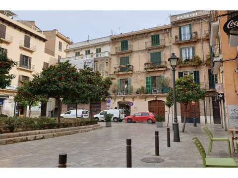 Stadthaus kaufen in Palma, 57 m² Grundstück, 330 m² Wohnfläche