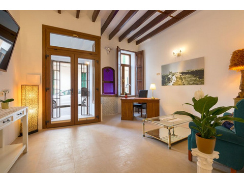 Reihenhaus kaufen in Llucmajor, 120 m² Grundstück, 200 m² Wohnfläche, 7 Zimmer
