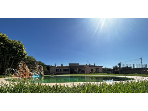 Landhaus kaufen in Manacor, 19.446 m² Grundstück, 174 m² Wohnfläche, 6 Zimmer