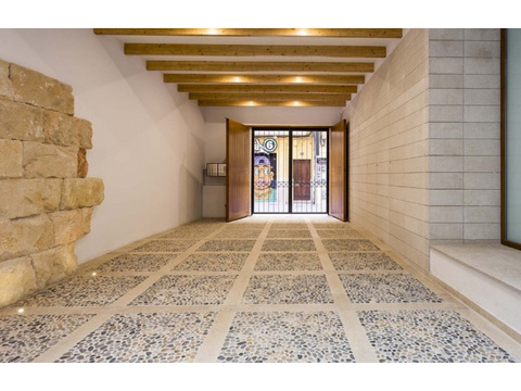 Etagenwohnung kaufen in Palma, mit Garage, 2 Zimmer