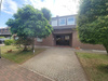 Haus kaufen in Dinslaken, 1.000 m² Grundstück, 336 m² Wohnfläche, 8 Zimmer
