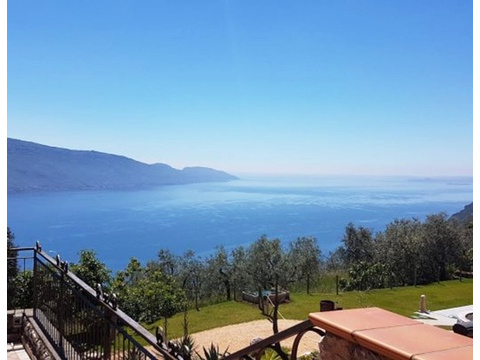 Seeblick vom Balkon