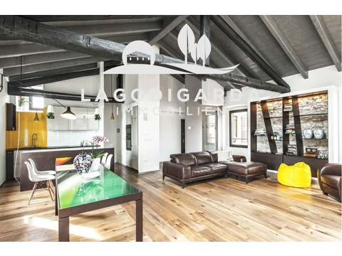 Penthousewohnung kaufen in Desenzano del Garda, mit Stellplatz, 142 m² Wohnfläche, 4 Zimmer