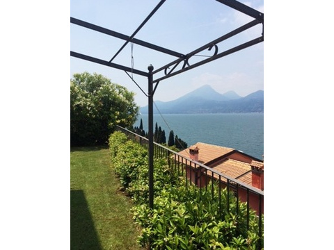 Seeblick vom Garten