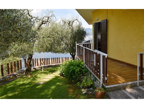 Terrasse und Garten