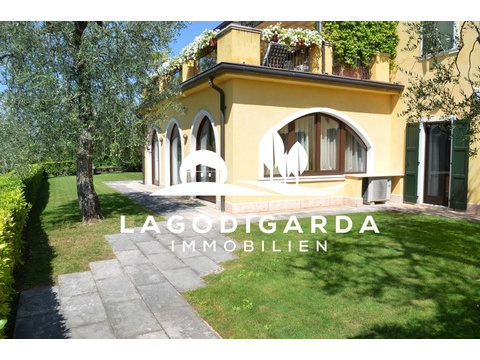 Erdgeschosswohnung kaufen in Brenzone sul Garda, mit Garage, 200 m² Wohnfläche, 4 Zimmer