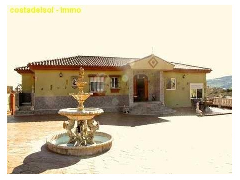 Villa kaufen in Mijas, mit Garage, 3.000 m² Grundstück, 450 m² Wohnfläche, 11 Zimmer