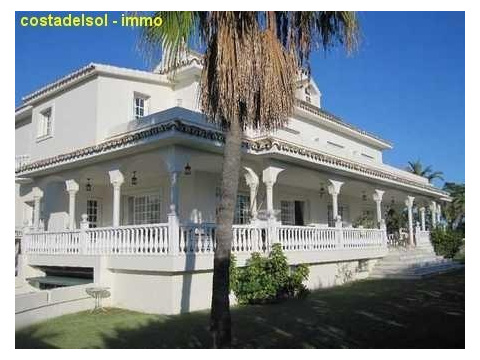 Villa kaufen in Marbella, mit Garage, 1.600 m² Grundstück, 1.100 m² Wohnfläche, 14 Zimmer