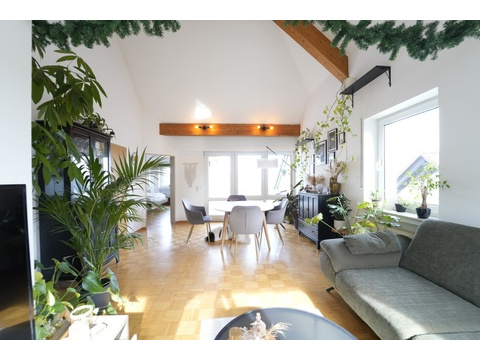 Dachgeschosswohnung kaufen in Konz, 96 m² Wohnfläche, 3 Zimmer