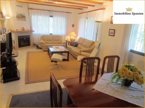 Chalet kaufen in Dénia, 1.200 m² Grundstück, 238 m² Wohnfläche, 5 Zimmer
