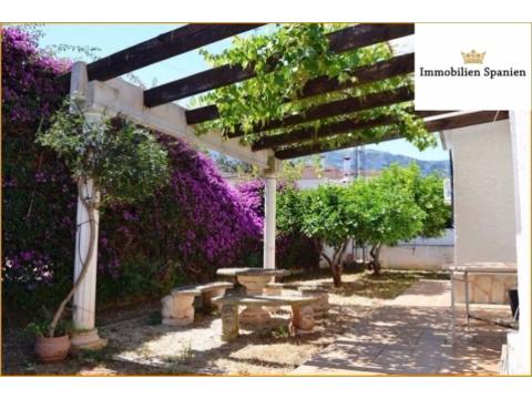 Villa kaufen in Dénia, 900 m² Grundstück, 110 m² Wohnfläche, 3 Zimmer