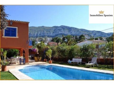 Villa kaufen in Dénia, 1.100 m² Grundstück, 440 m² Wohnfläche, 6 Zimmer