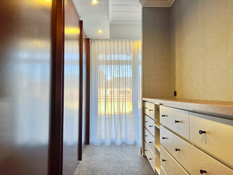 Ankleide (Eltern-) Schlafzimmer