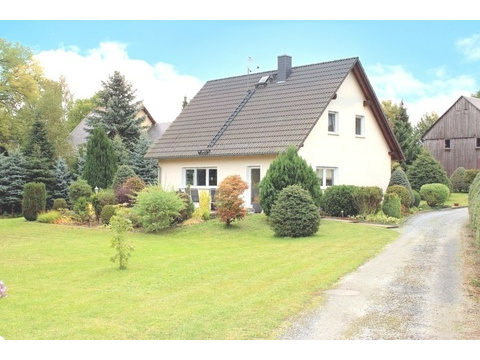 Einfamilienhaus kaufen in Neukirch/Lausitz, mit Garage, mit Stellplatz, 3.500 m² Grundstück, 123 m² Wohnfläche, 4 Zimmer
