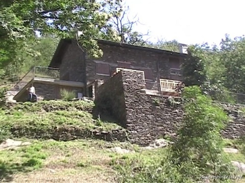 Haus kaufen in Vestreno, 2.000 m² Grundstück, 180 m² Wohnfläche, 4 Zimmer