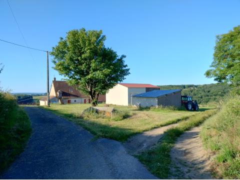Bauernhaus kaufen in Uxeau, mit Garage, 8.000 m² Grundstück, 96 m² Wohnfläche, 4 Zimmer