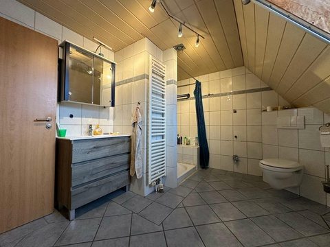 Badezimmer OG