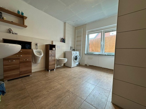 Badezimmer EG
